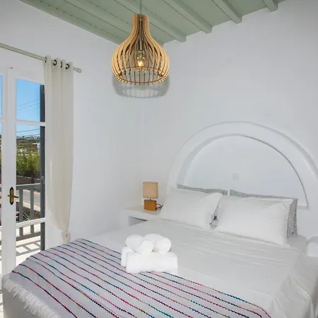 Rosemary Suites And More.... * Mykonos Town