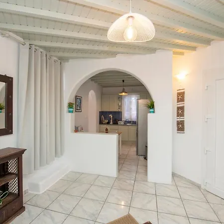 Rosemary Suites And More.... * Mykonos Town
